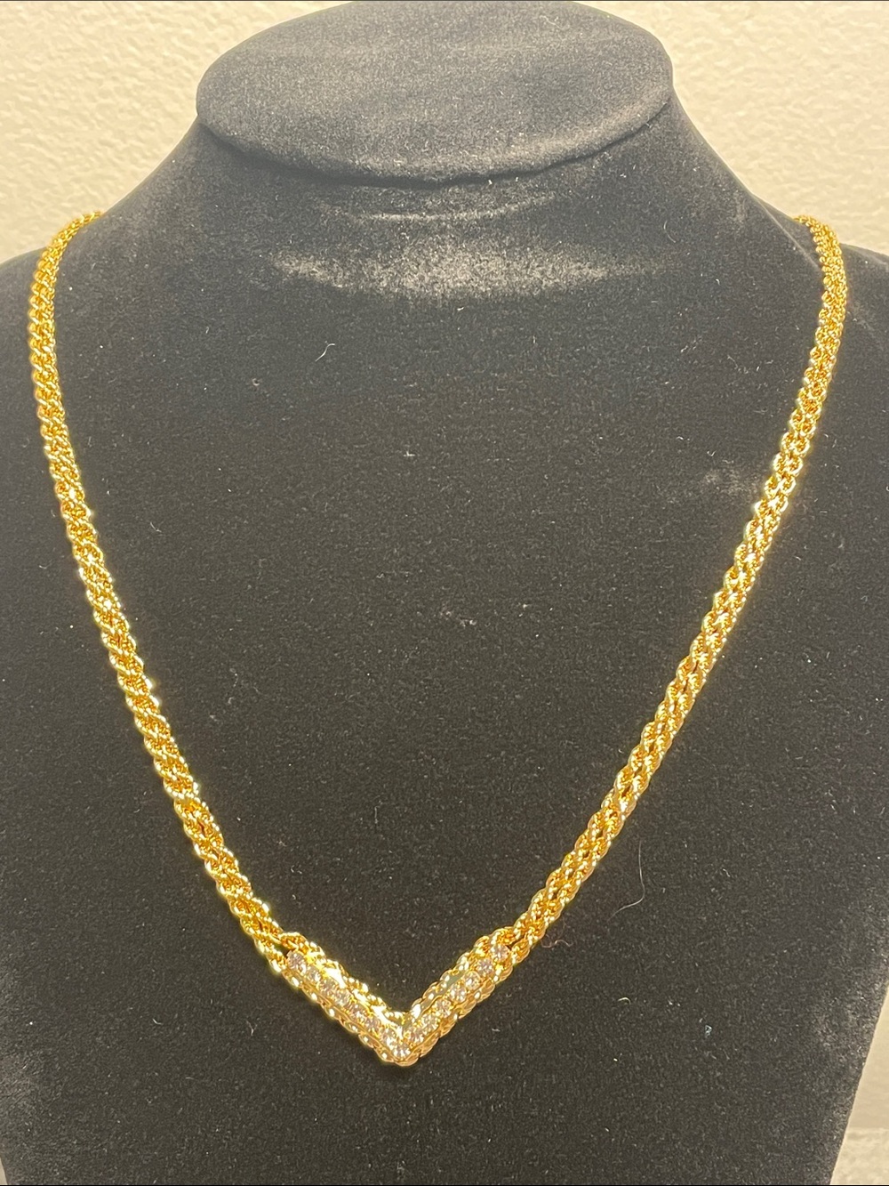 Gold Crystal V-Front Rope Chain Necklace - Women